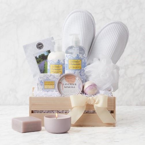 Hickory Farms Lavender Spa Gift Basket