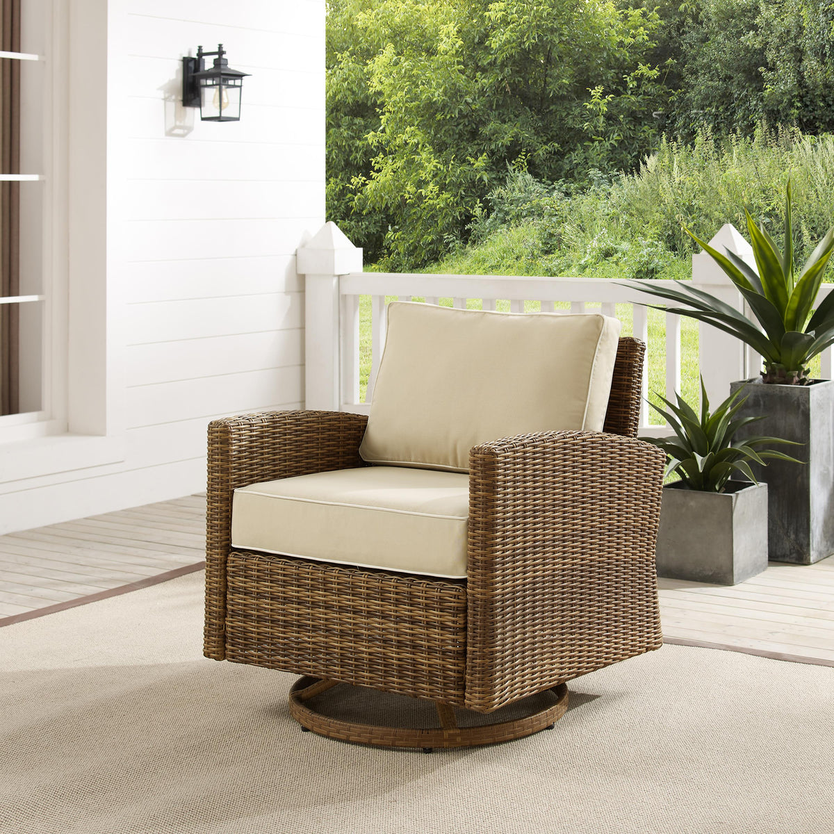 Crosley Outdoor Bradenton Wicker Swivel Rocker Outdoor Chair