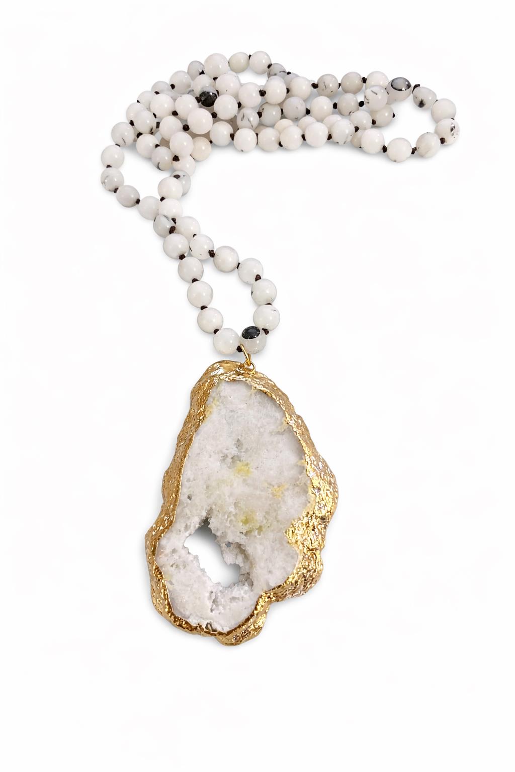 Completely Bella White Quartz Natural Stone Pendant Necklace