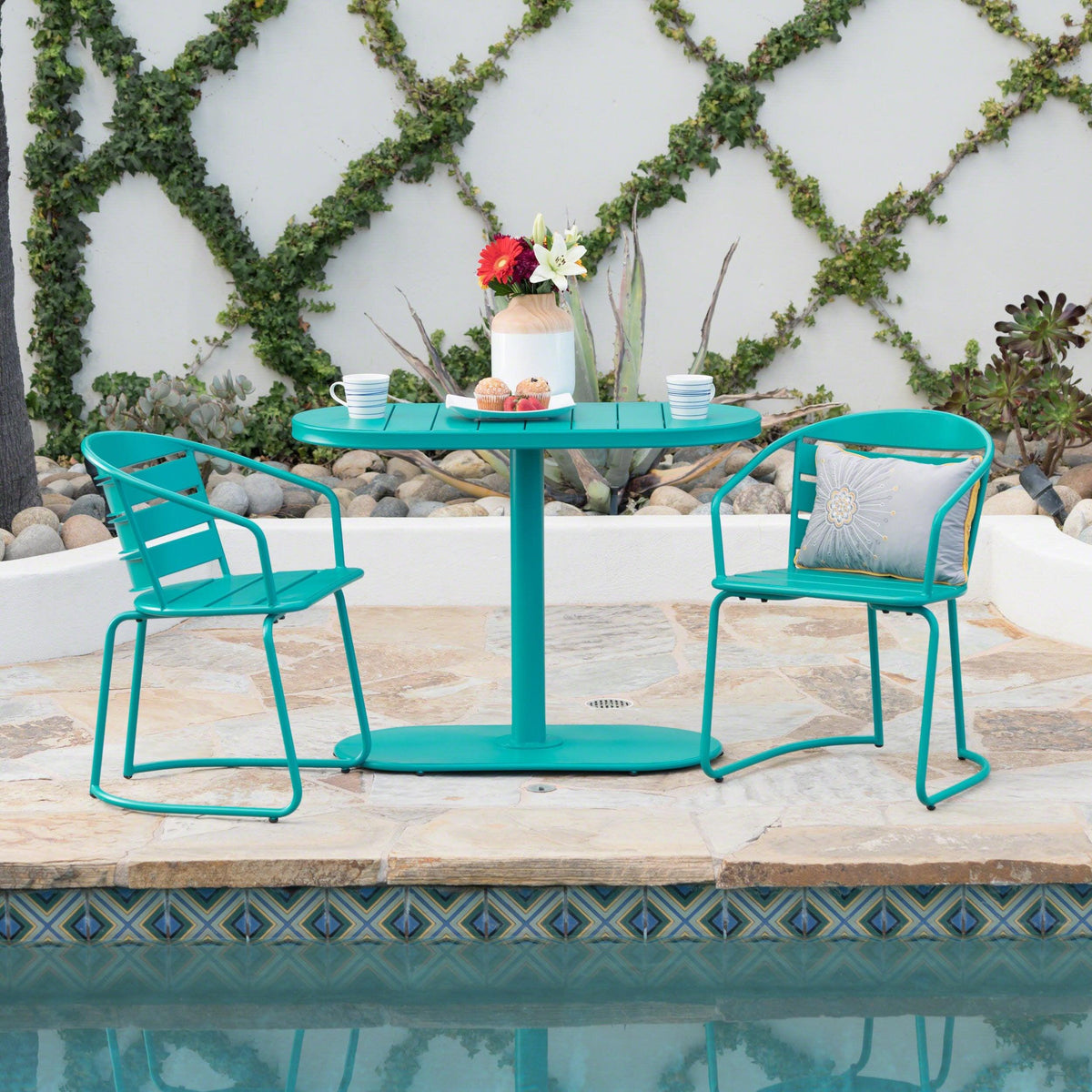 Stark Home Santa Monica Outdoor Iron Bistro Set