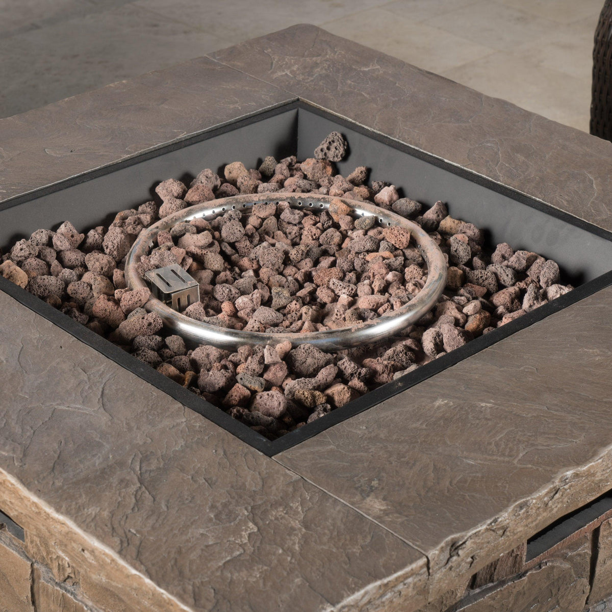 Stark Home Blueberry Outdoor Square St1 Fire Pit
