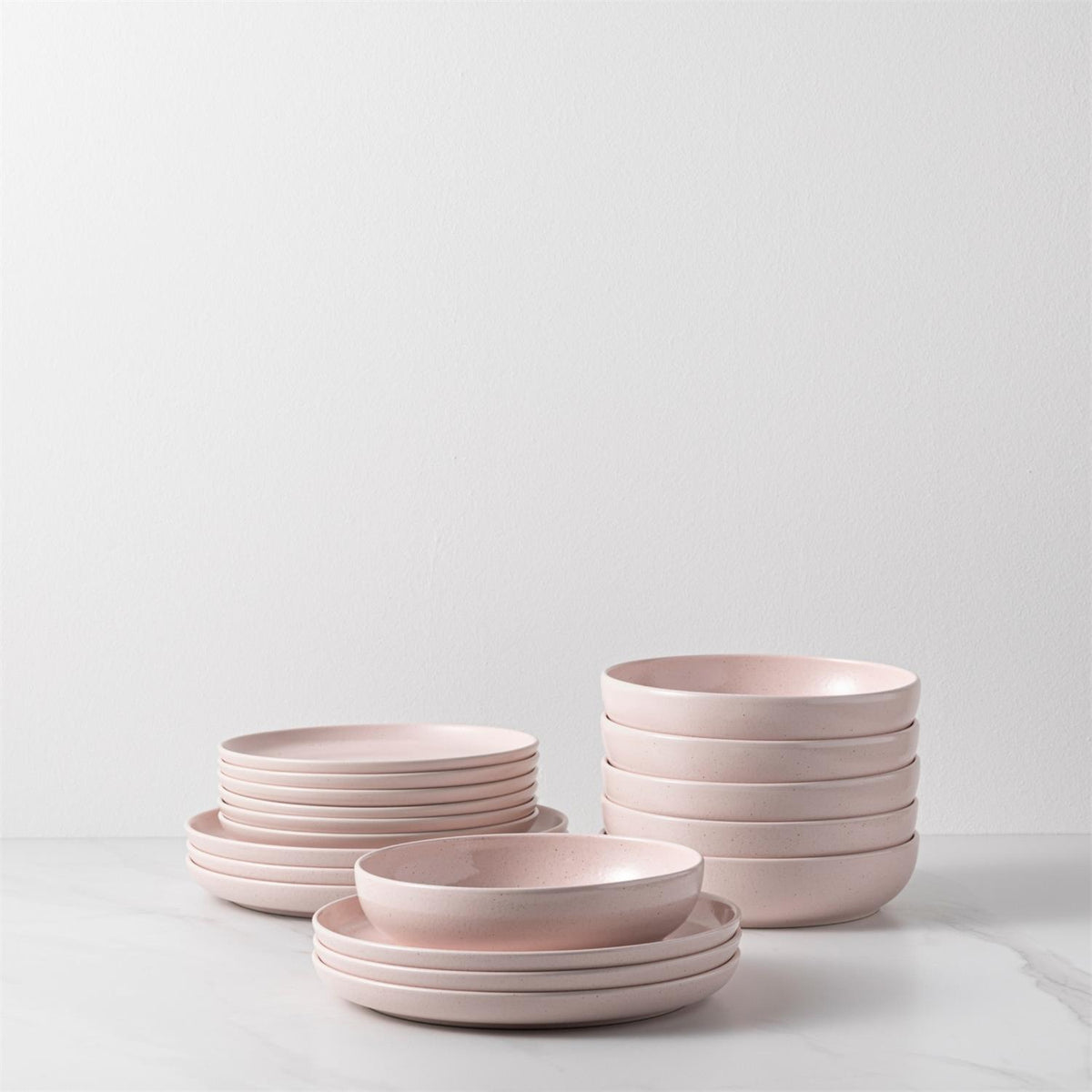 Casa Fina Pacifica 18-piece place setting w/ pasta