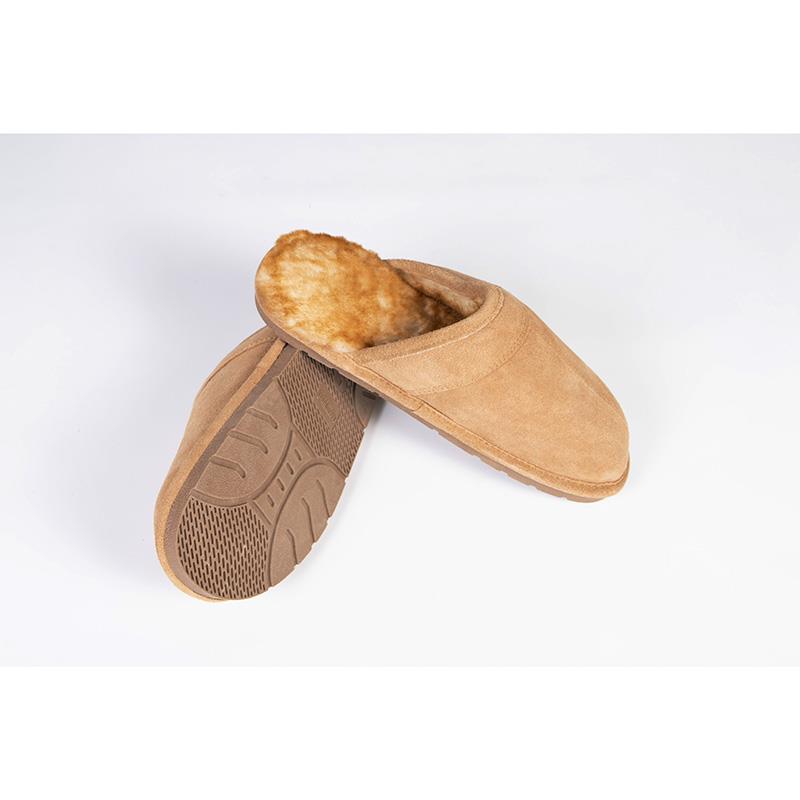 Cloud Nine Sheepskin Men's Scuff Slip-On-Chestnut-7-8.5