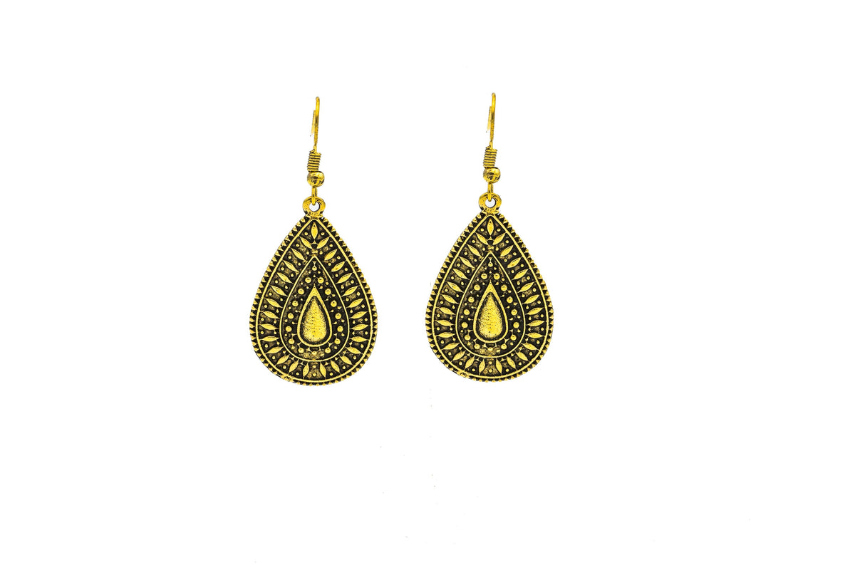 Completely Bella Fashion Gold Plated Geometric Tear Drop Designed Earrings