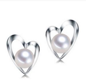 Completely Bella Sterling Silver Heart with Pearl Earrings