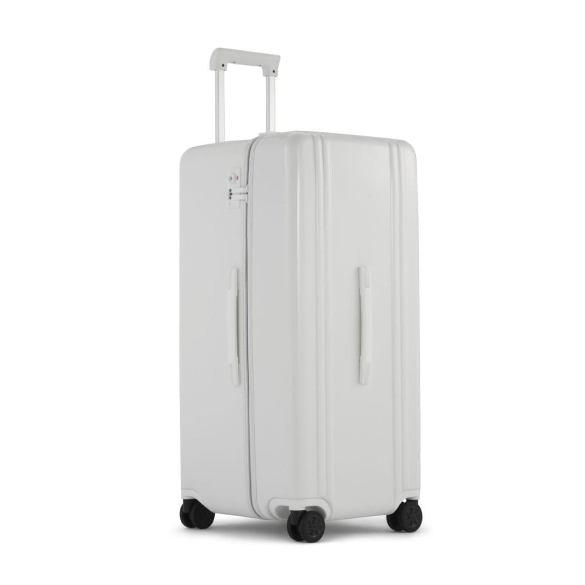Zero Halliburton Classic Lightweight 4.0 Trunk