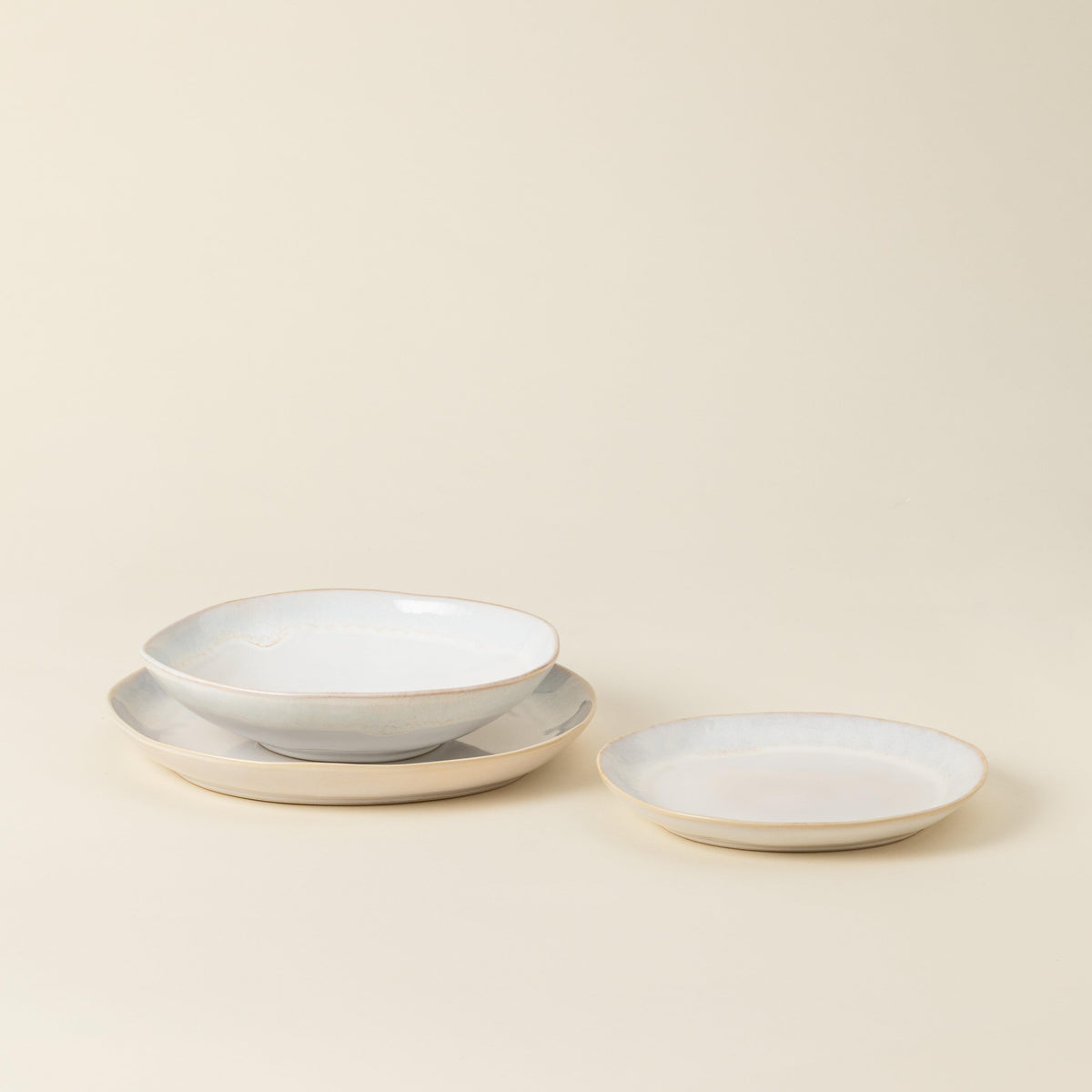 Casa Fina Brisa Place Setting Set w/ pasta bowl Size 18 Pieces