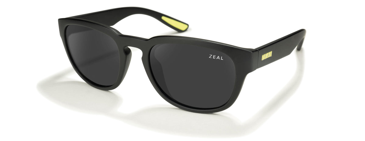 Zeal Optics Cirrus Matte Black Ellume Polarized