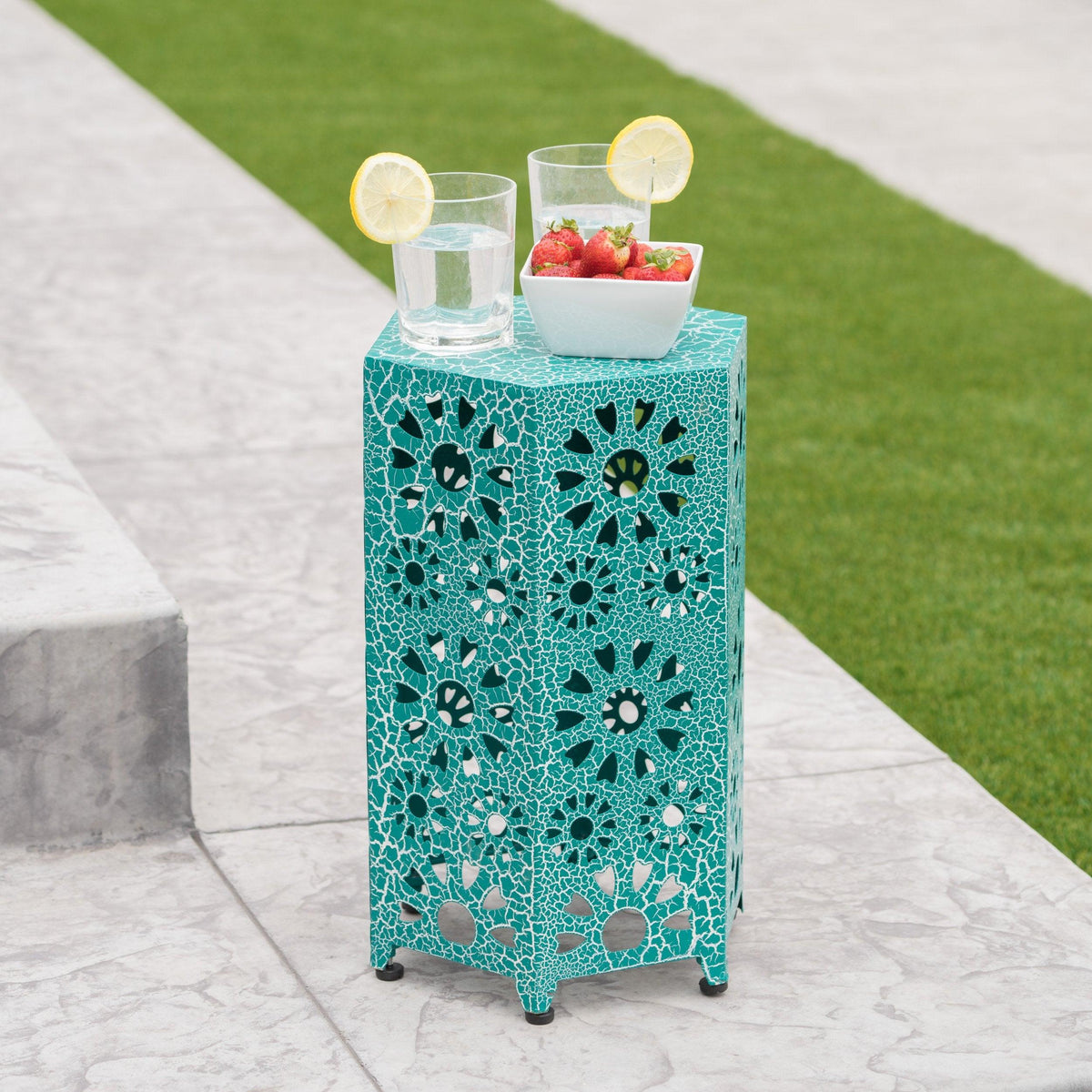 Stark Home Eliana Outdoor 12" Sunburst Iron Side Table