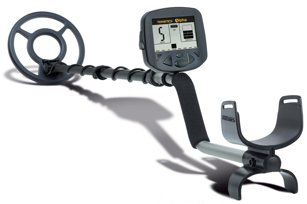 Teknetics Alpha 2000 Metal Detector with 8" Concentric Coil
