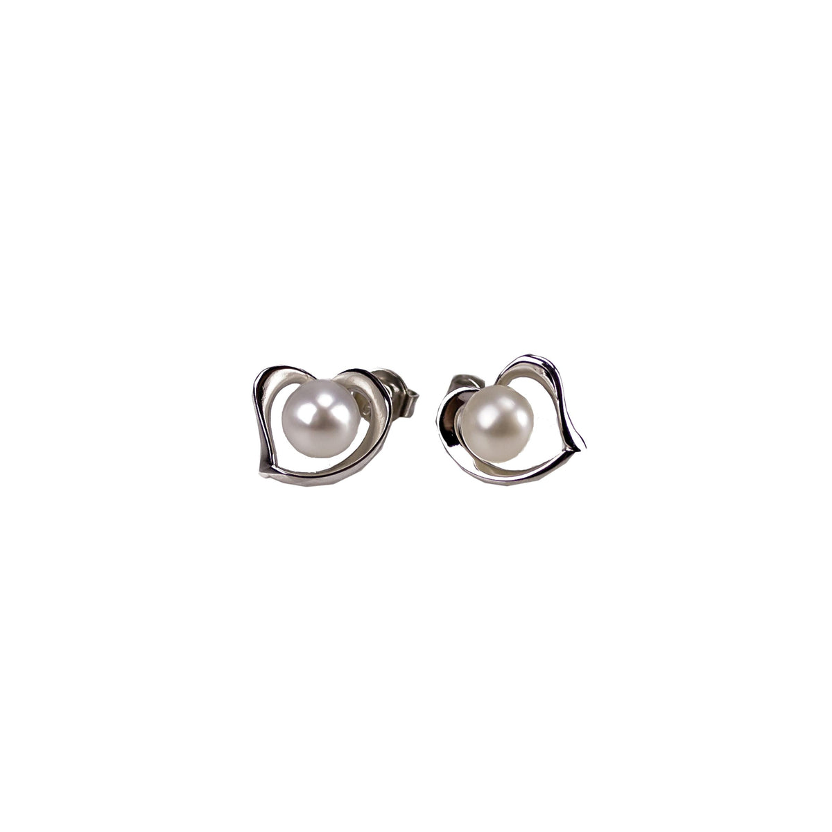 Completely Bella Center Pearl Heart Earrings