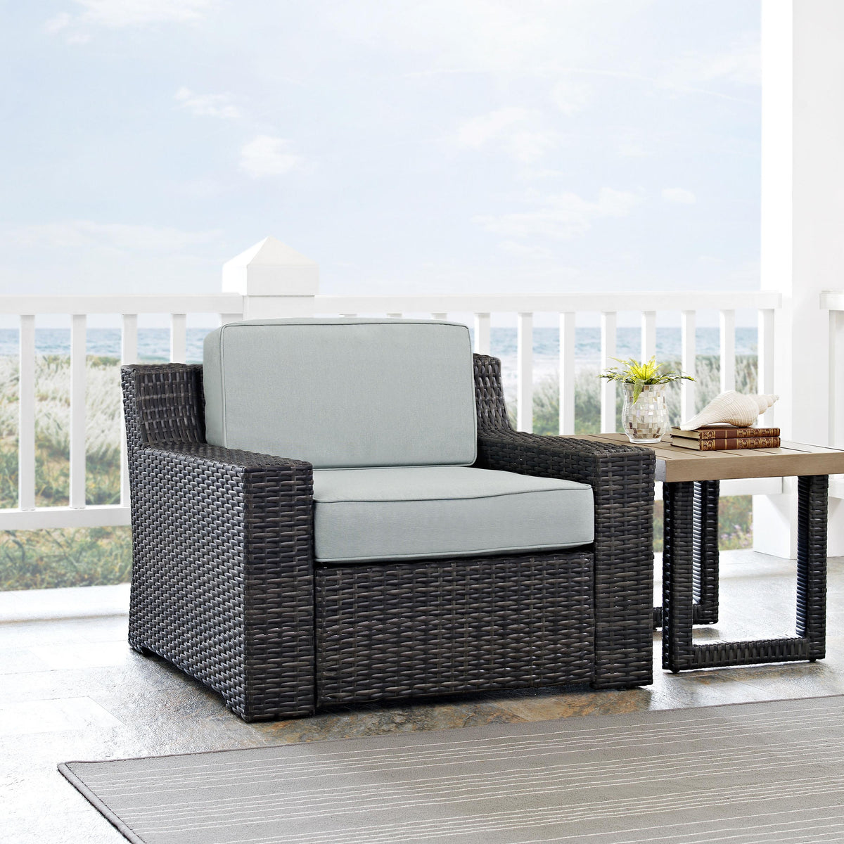 Crosley Outdoor Beaufort Wicker Outdoor Chair