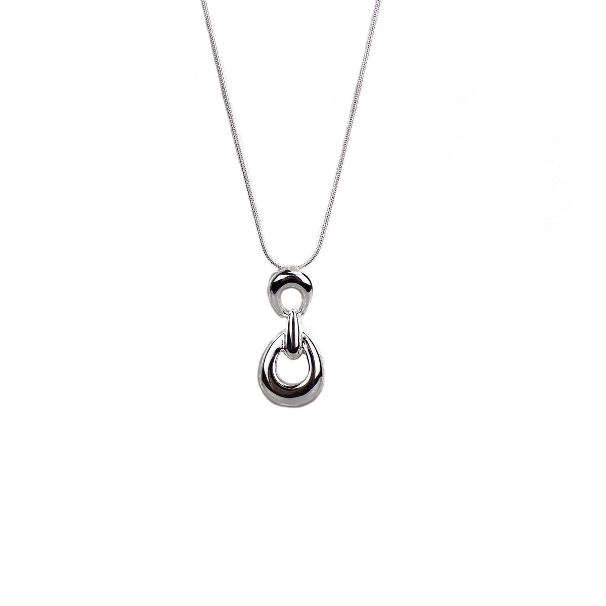 Completely Bella Interlocking Hoops Pendant Necklace