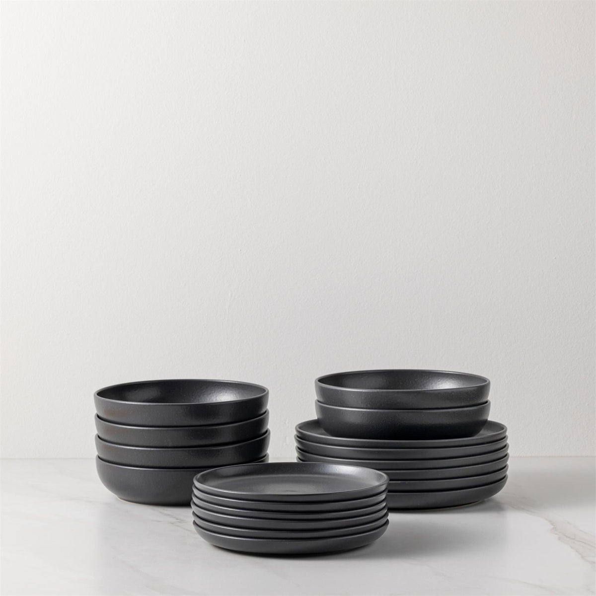 Casa Fina Pacifica 18-piece place setting w/ pasta
