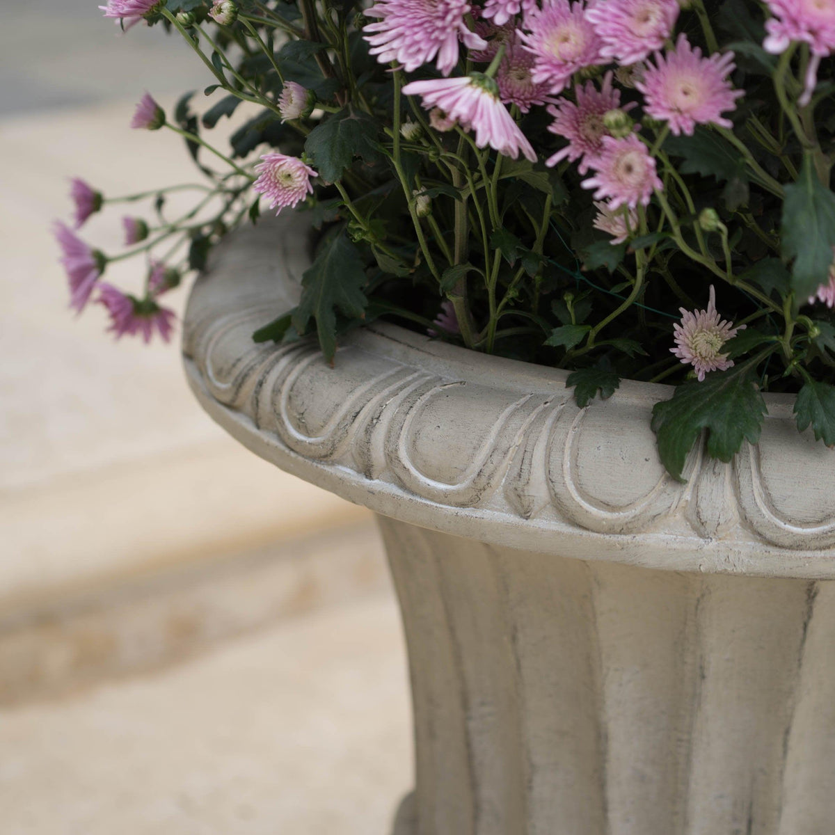Stark Home Butler Urn Planter