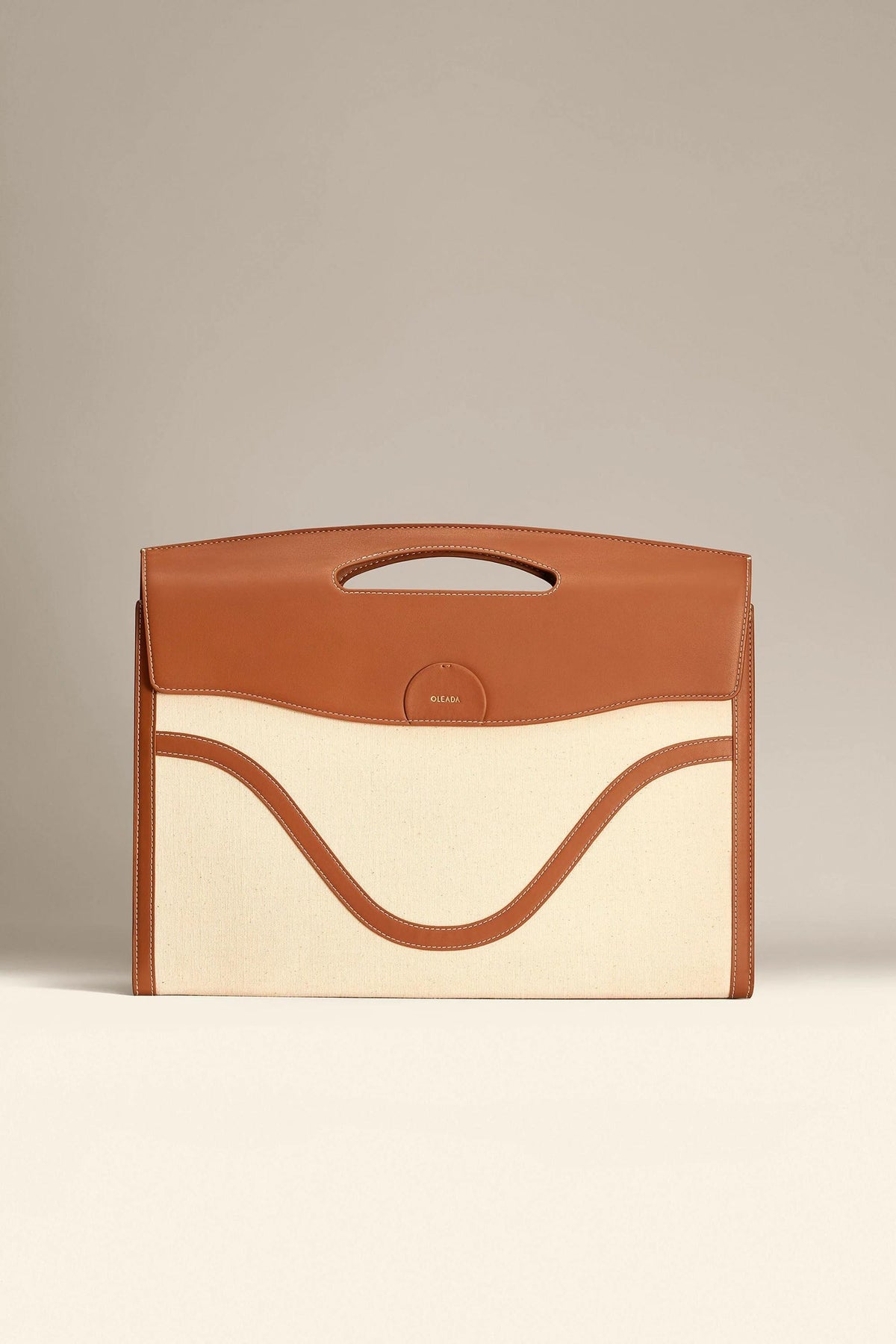 OLEADA Handbags Captain Sleeve Suite Plus 16" Vegan Chestnut