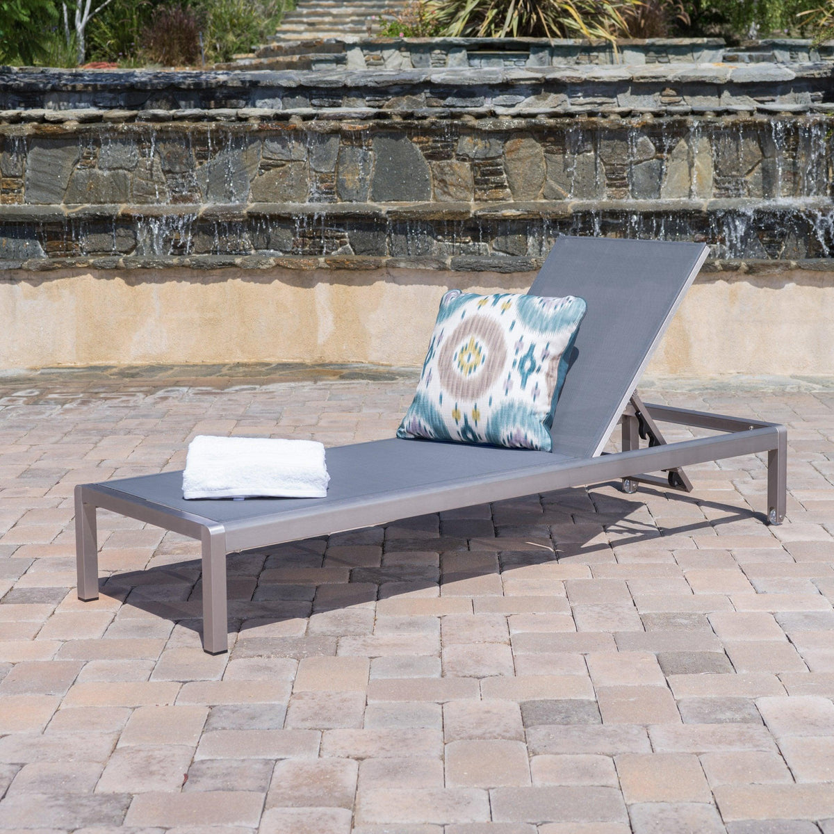 Stark Home Cape Coral Outdoor Mesh Chaise Lounge