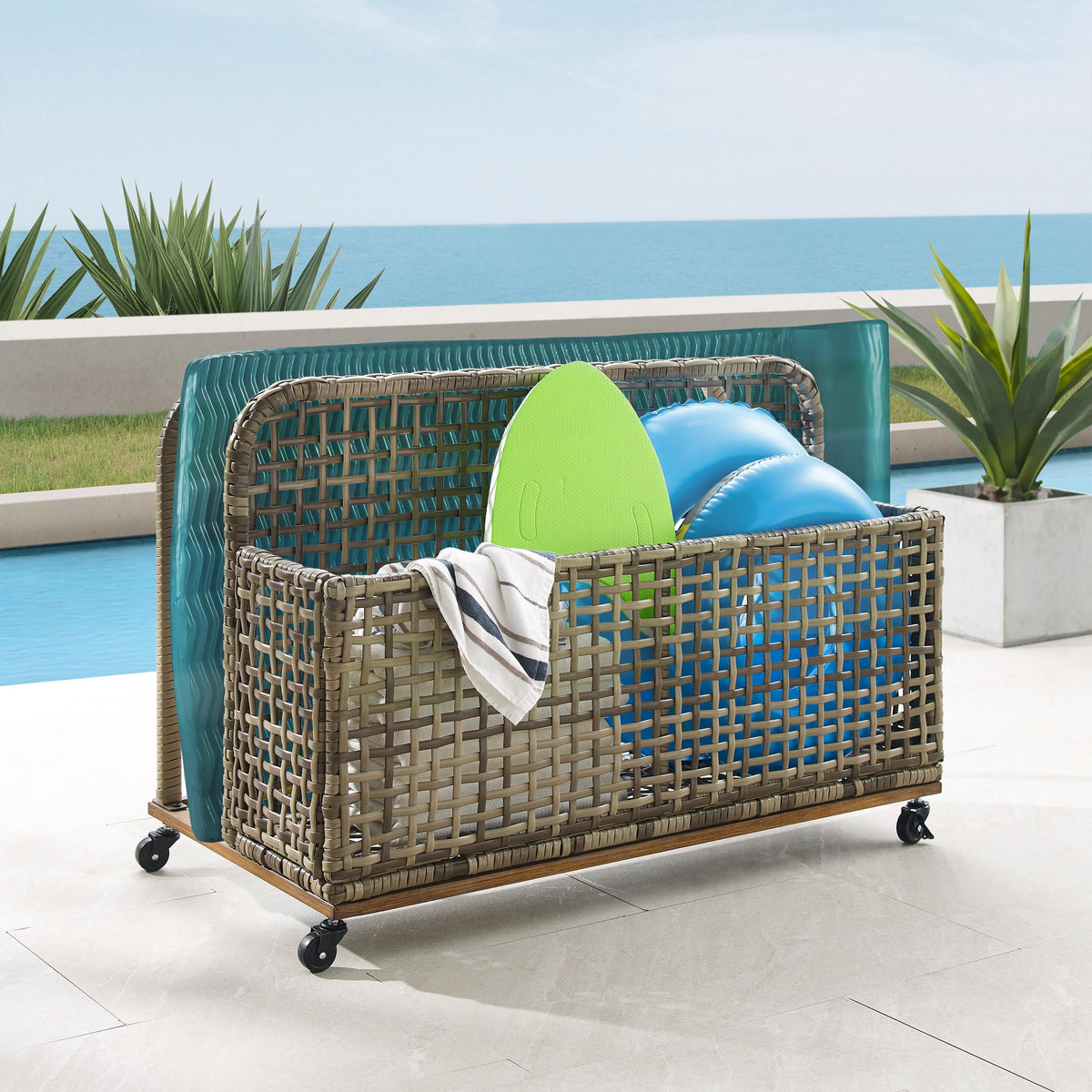 Crosley Outdoor Ridley Wicker Outdoor Storage Pool Caddy