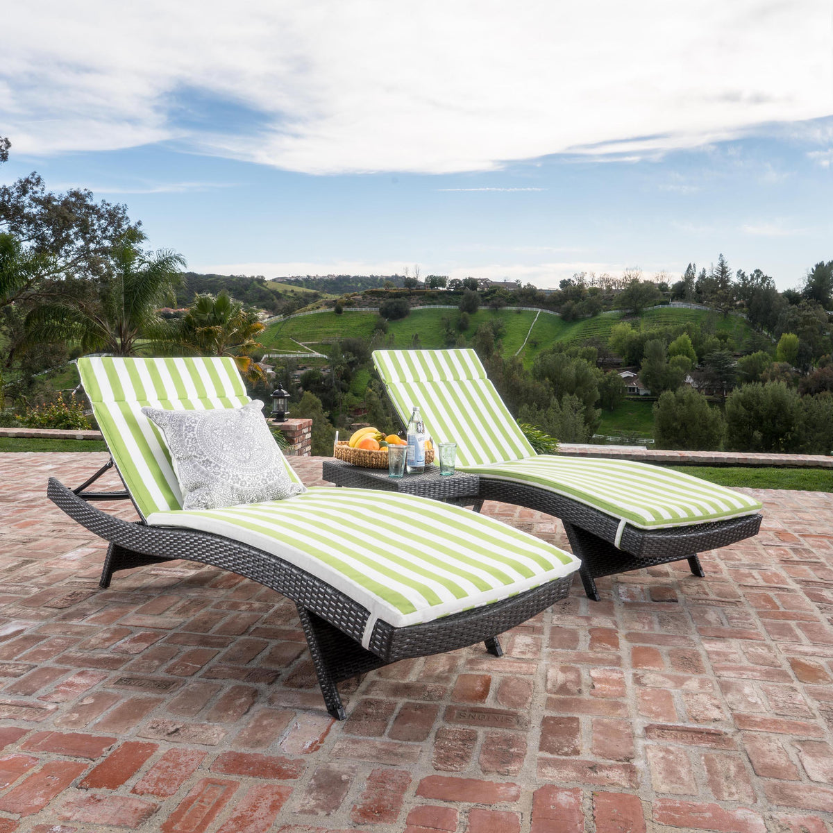 Stark Home Salem 3Pc Outdoor Wicker Lounge & Table Set