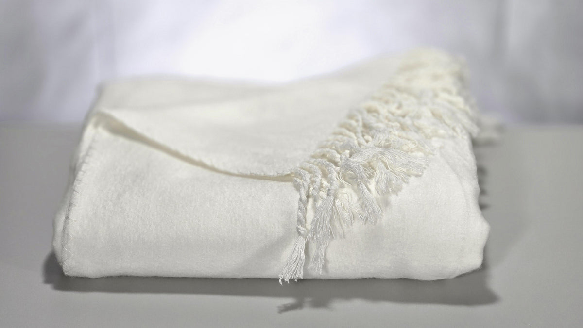 Cozy Earth Bamboo Blanket - Throw