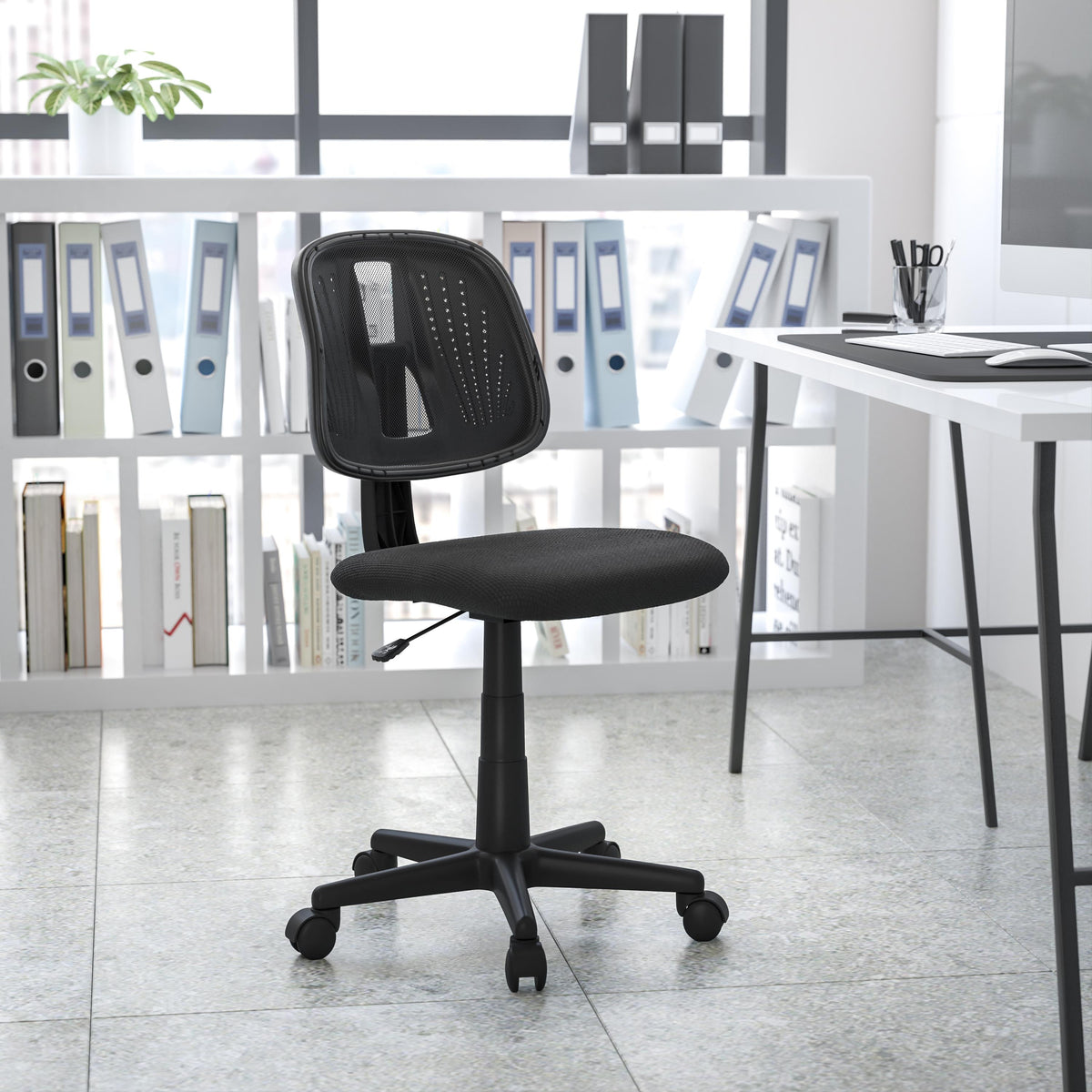 Flash Fundamentals Mid-Back Gray Mesh Swivel Task Office Chair with Pivot Back